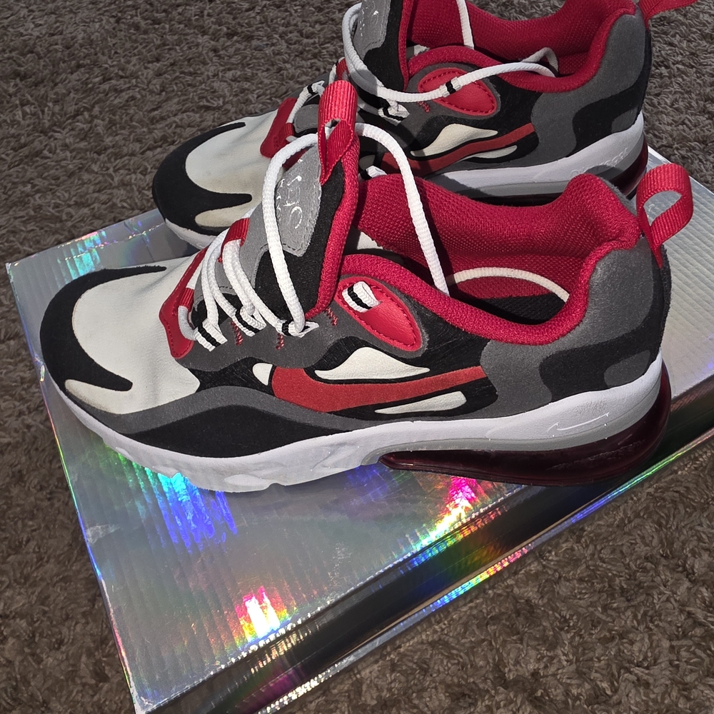 Nike Kids Sneakers in Red, Black, and White - Picture 6 of 6